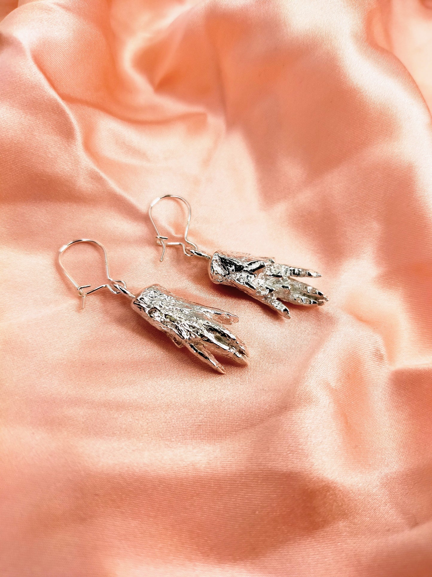 ✨PRE-ORDER✨Silver Rat Paw Earrings