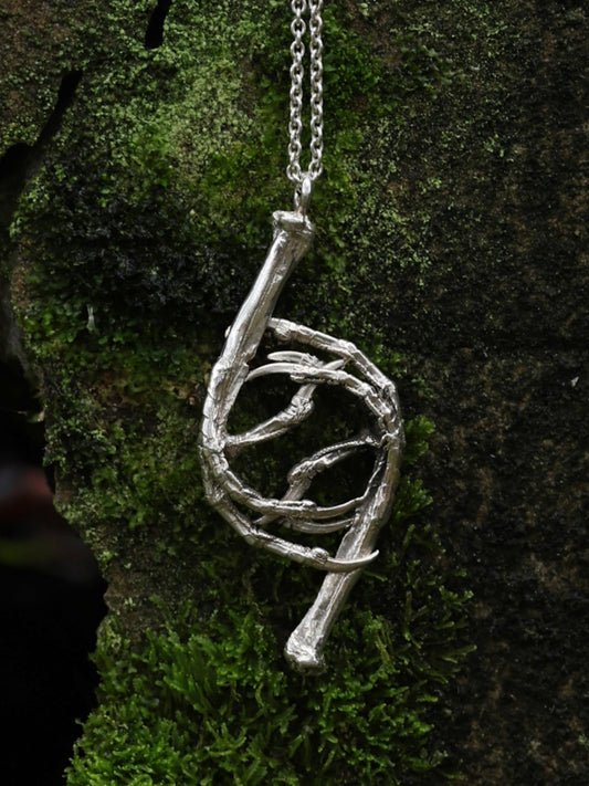 ✨PREORDER✨Silver Blackbird Claw Vortex Pendant